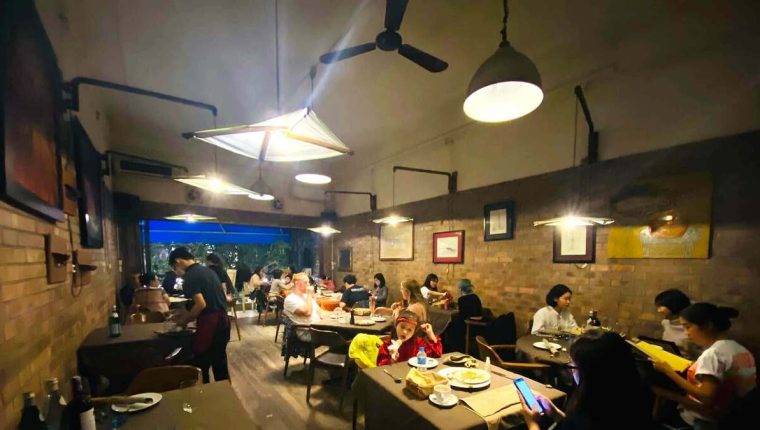8 địa chỉ đồ Âu cho gia đình 'đổi
