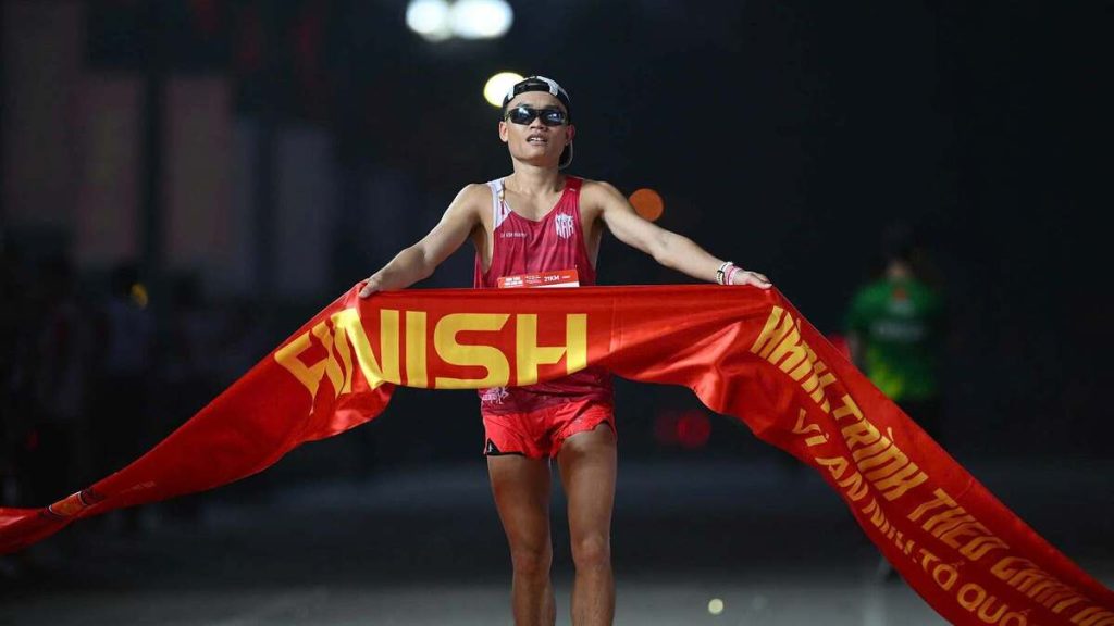 VnExpress Marathon giúp chạy bộ xứ Nghệ hết 'khát'