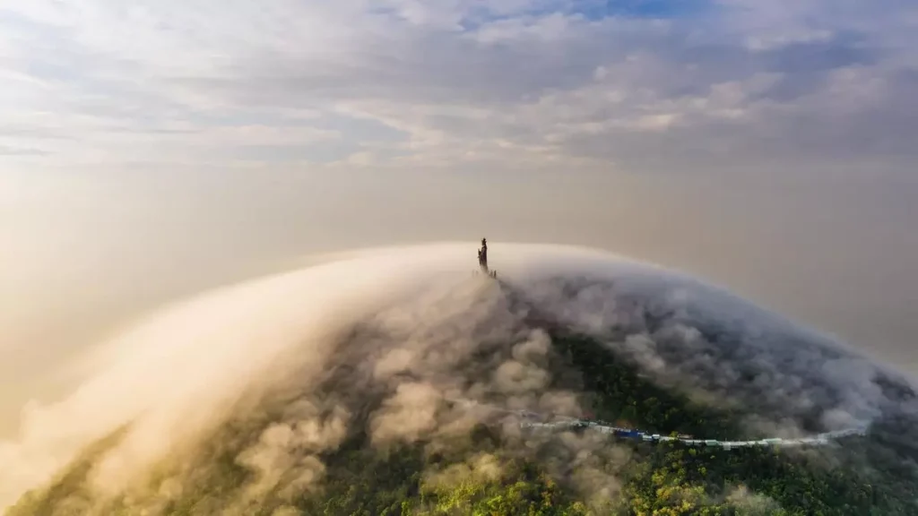 Phạt đến 10 triệu đồng tour leo núi, cắm