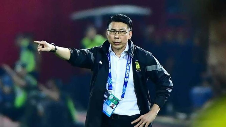 HLV Malaysia: 'Không thắng Việt Nam đã thành thói