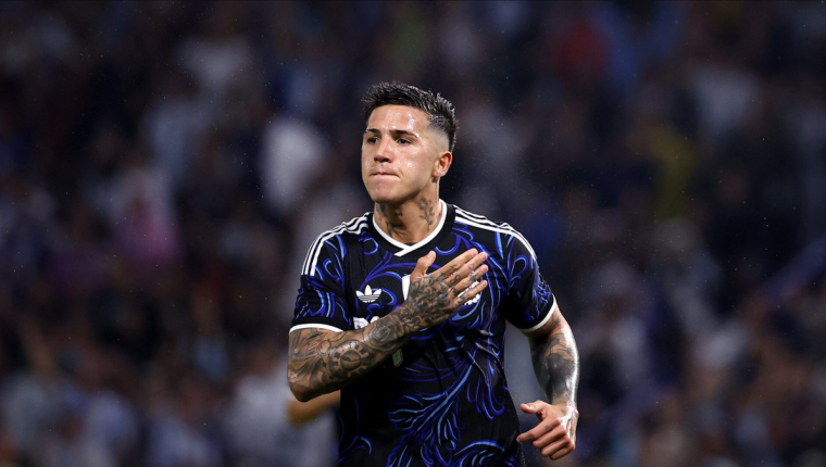 Chelsea ra hạn chót cho Man City hỏi mua