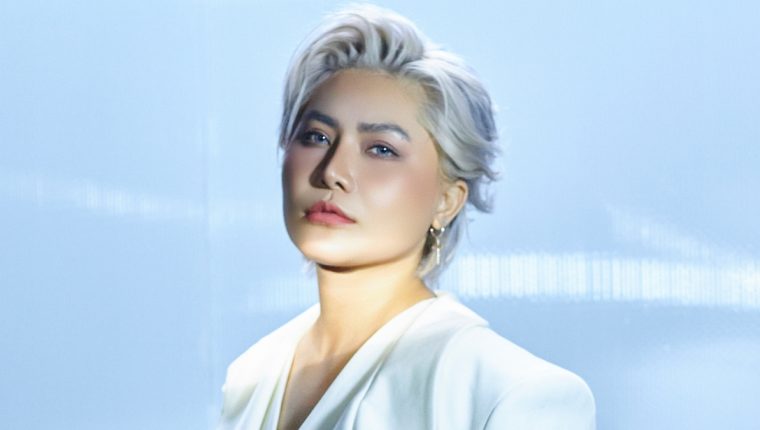 Vicky Nhung làm mới nhạc Đông Thiên Đức