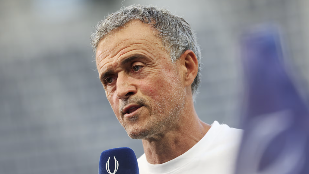 Enrique mơ lập hat-trick Champions League cùng PSG