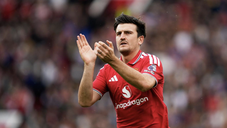 Neville: 'Man Utd không có hàng thủ 4 người