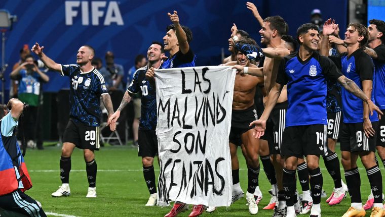 Argentina lập ngày kỷ niệm trận thắng Anh ở