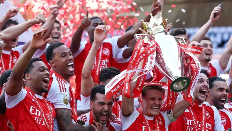 Siêu máy tính dự đoán Arsenal bảo vệ chức
