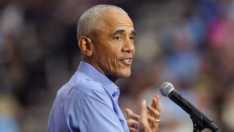 Ông Obama dẫn podcast về những cuốn sách 'định