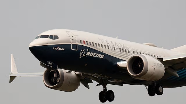 Gần 500 máy bay Boeing bị kiểm tra do