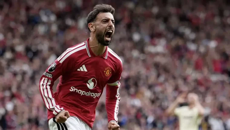 Neville: 'Fernandes là bản hợp đồng hay nhất Man