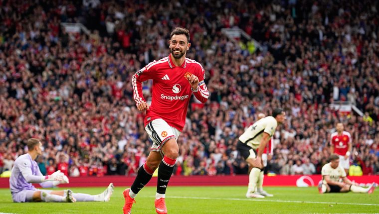 Man Utd đại thắng nhờ hat-trick của Fernandes