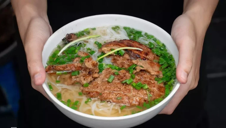 5 quán bún chả du khách nên thử khi