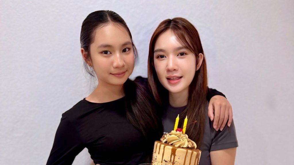 Phong cách con gái 13 tuổi của Lý Hải