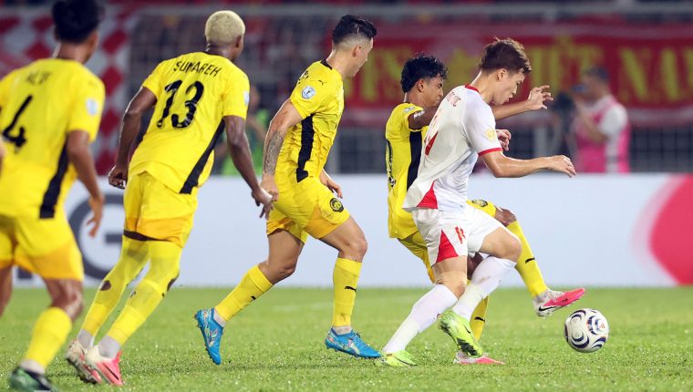 Báo Malaysia: 'Đội tuyển Việt Nam thuần hóa Hổ