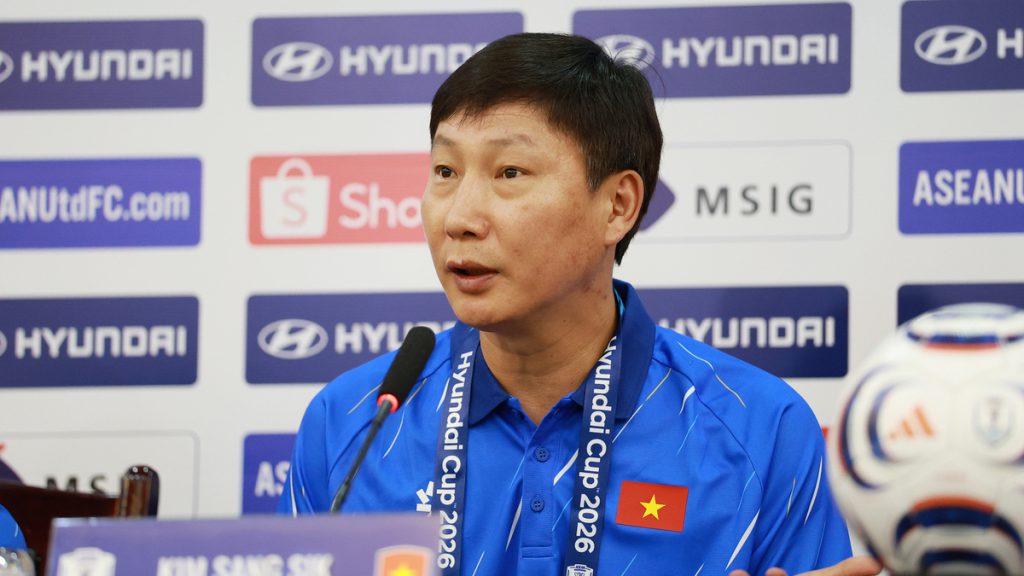 HLV Kim không để kịch bản thua U23 Trung