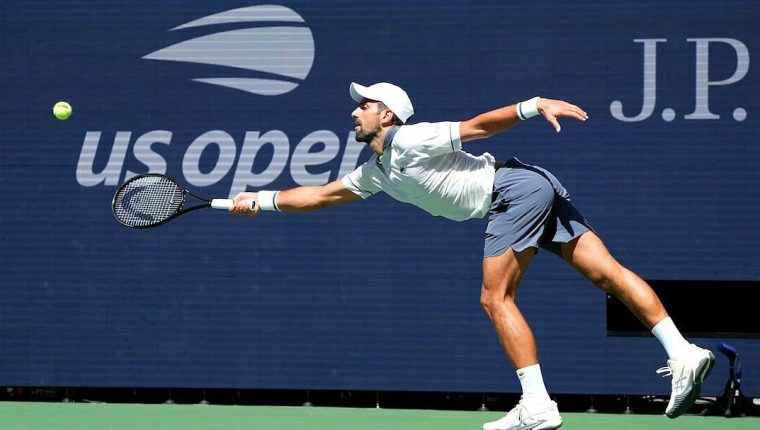 Djokovic thắp sáng ngày khai mạc Mỹ Mở rộng