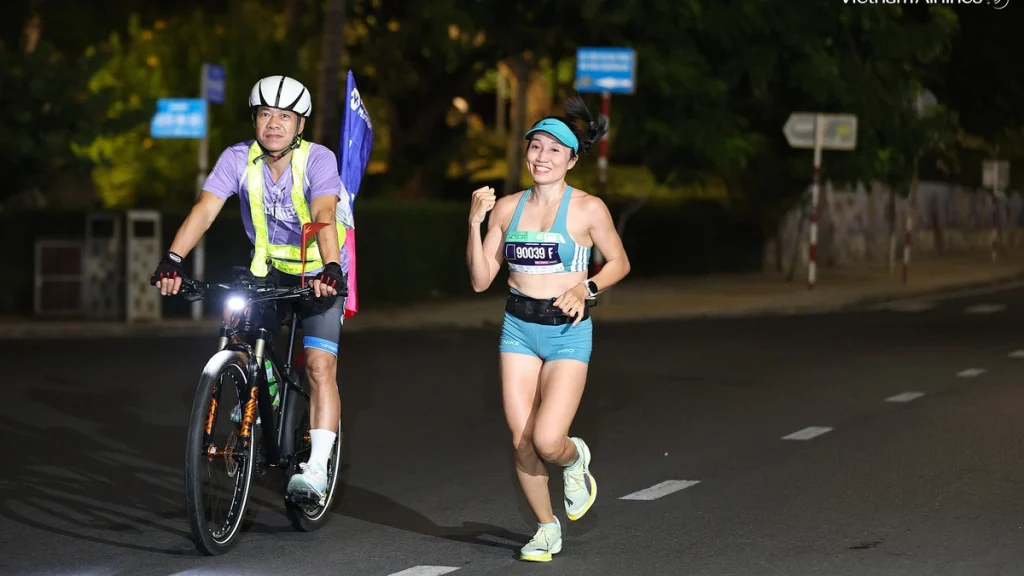 Nhà vô địch VnExpress Marathon: 'Liên tục phá PR