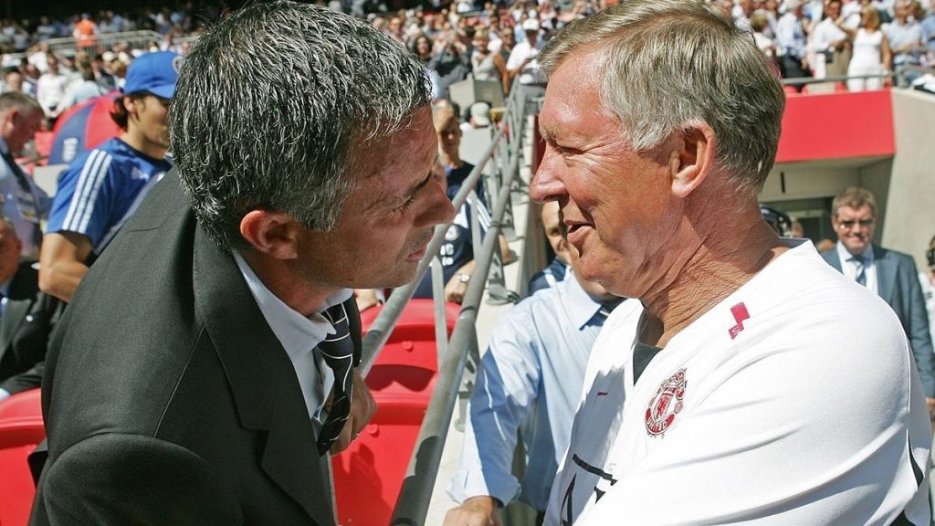 Mourinho từng đồng ý thay Ferguson dẫn dắt Man