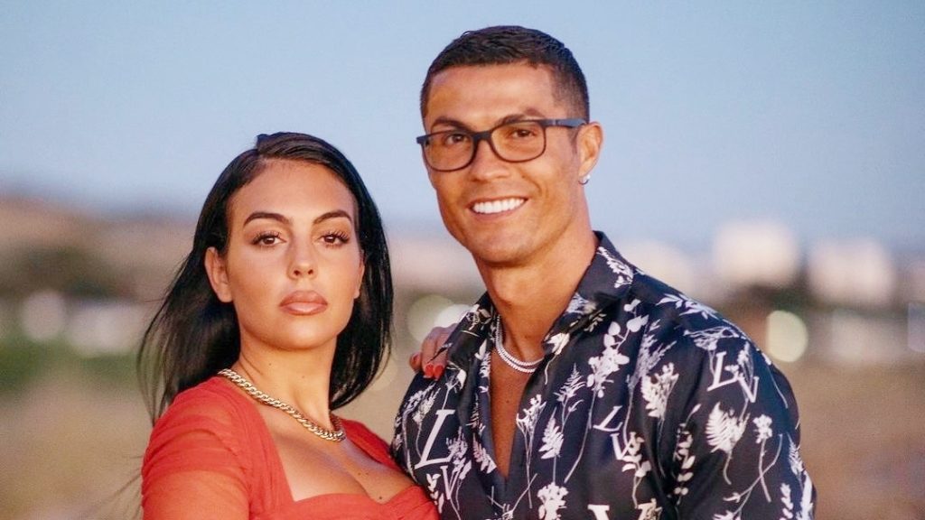 khoanh khac sanh doi Cristiano Ronaldo Georgina Rodriguez 1786506267