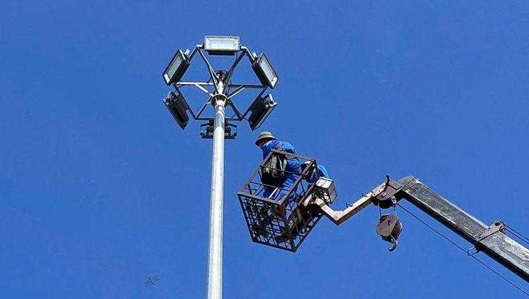 Lắp camera AI cảnh báo người bơi vào vùng