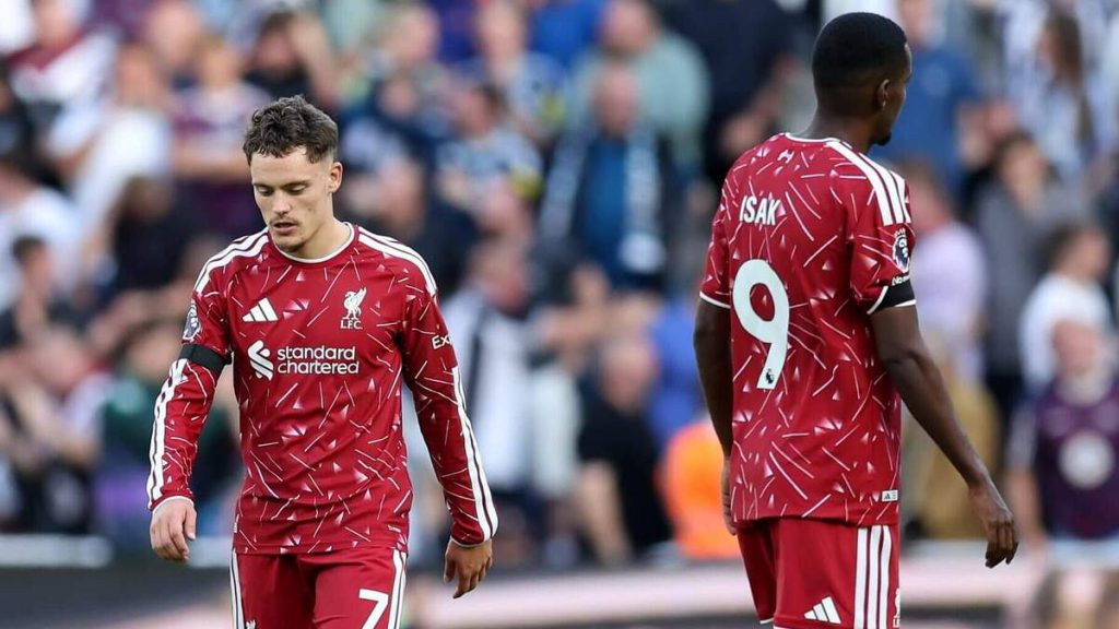 Kỳ chuyển nhượng 2025 của Liverpool bị xem là