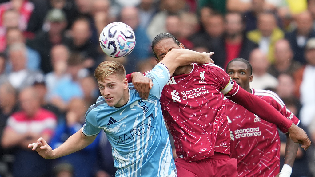 Liverpool hòa trận thứ hai liên tiếp ở Ngoại