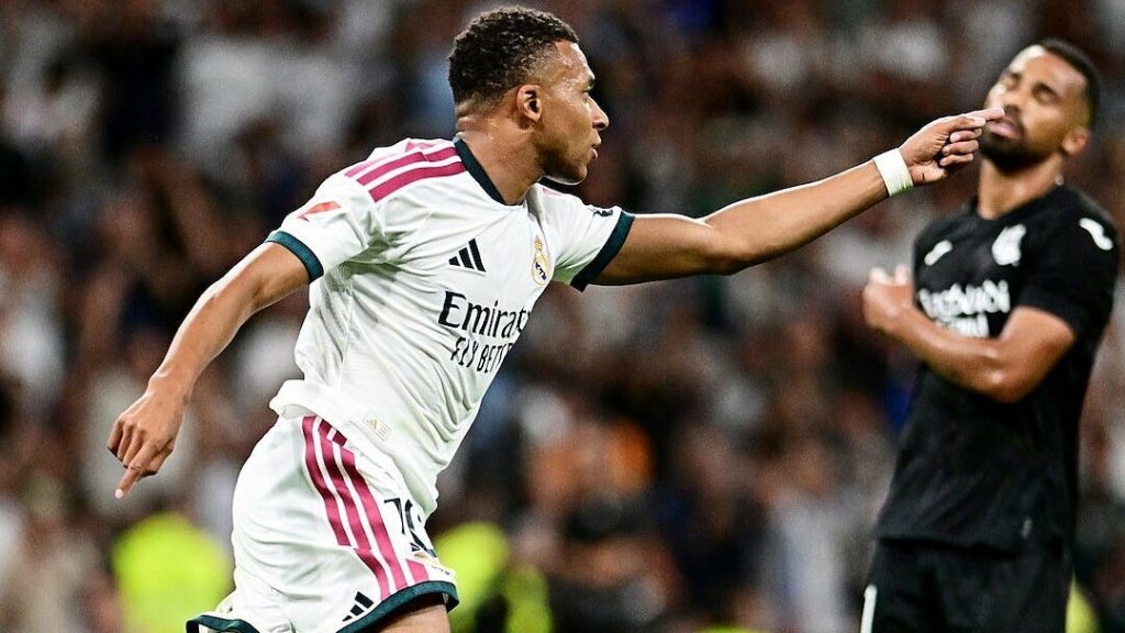 Mbappe lập hat-trick mừng ngày Mourinho trở lại Bernabeu