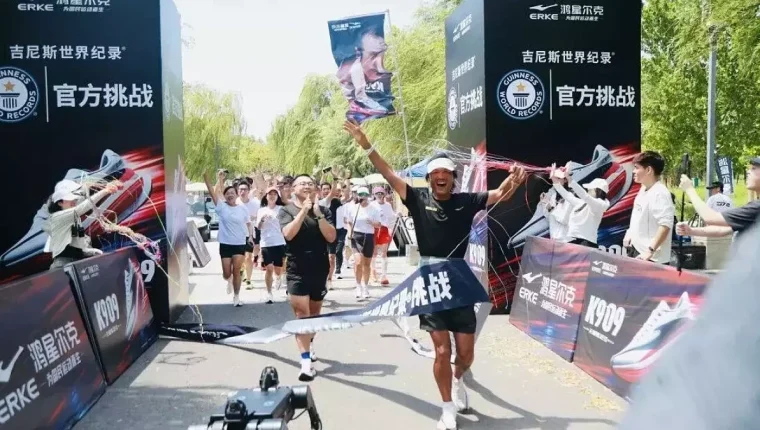 Runner Trung Quốc chạy marathon 372 ngày liên tiếp