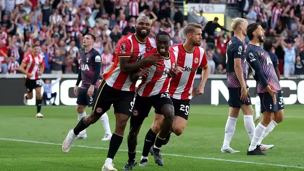 Tottenham thảm bại trận ra quân Ngoại hạng Anh