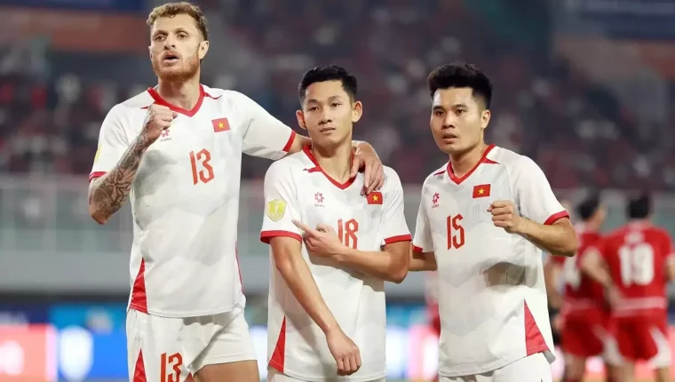 Việt Nam 0-0 Campuchia (H1): Nhập cuộc chủ động