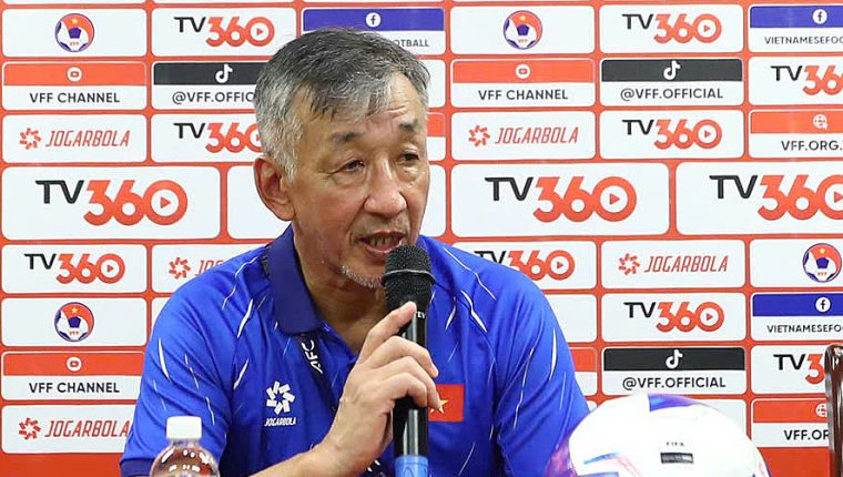 HLV U20 Việt Nam: 'Xuống hạng là điều đáng