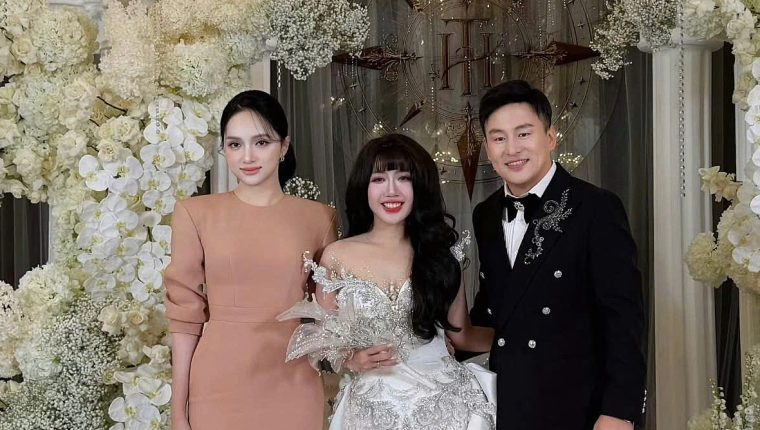 Hương Giang cùng dàn sao chúc phúc NTK Anh