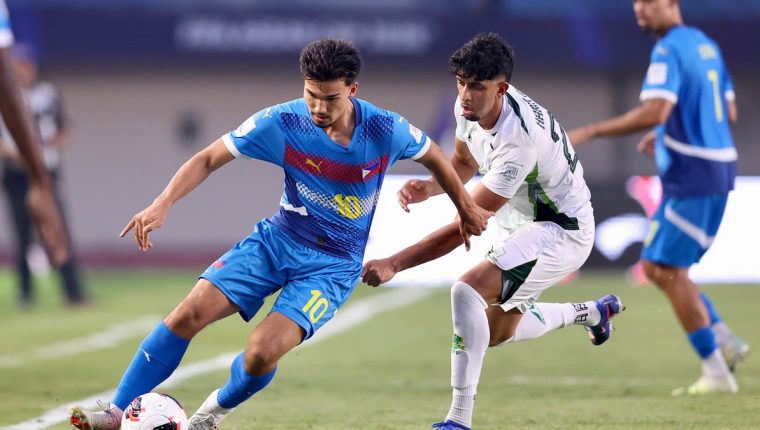Philippines hòa Pakistan dù dẫn 2-0 ở FIFA ASEAN