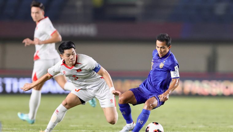 Việt Nam 0-1 Thái Lan (H1): Tài Lộc bị