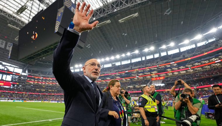 De La Fuente: 'Quả Bóng Vàng nên thuộc về