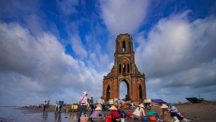 Vẻ đẹp của nhà thờ đổ Hải Lý 99