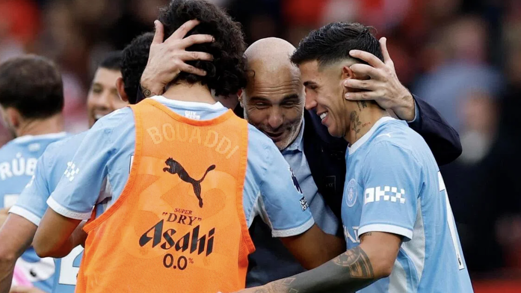 HLV Man City: 'Bruno Fernandes cũng đáng nhận thẻ