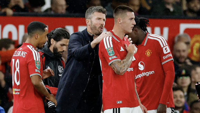 Carrick: 'Mất việc không nằm trong suy nghĩ của