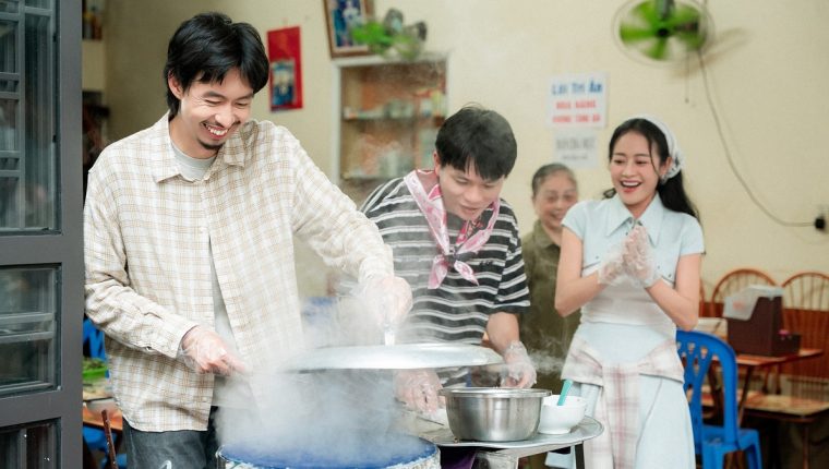 Chủ quán rủ Đen 'bỏ hát về tráng bánh