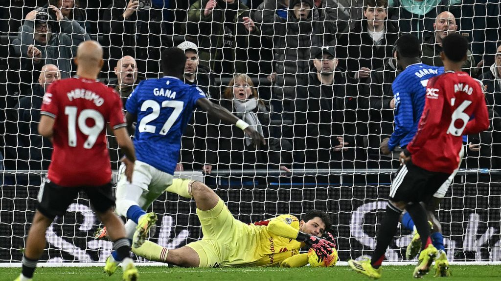 Scholes: 'Man Utd khó vô địch với Lammens'
