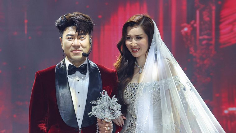 Akira Phan: 'Chọn đúng người để cùng đi qua