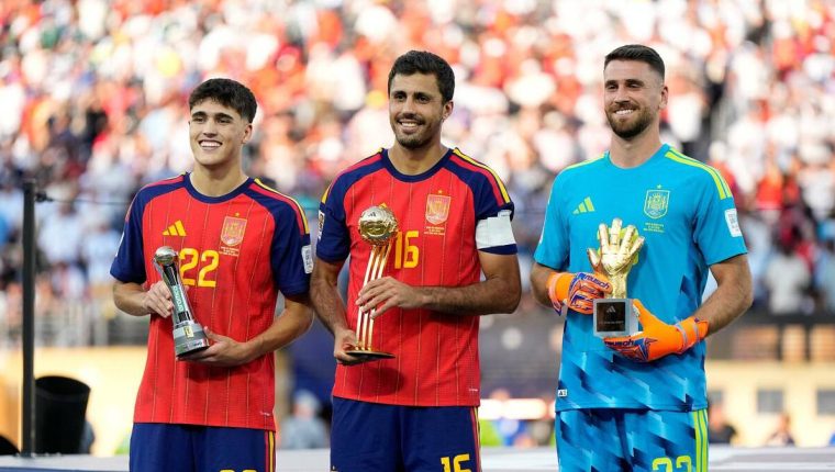 Đội hình Barca ấn tượng thế nào