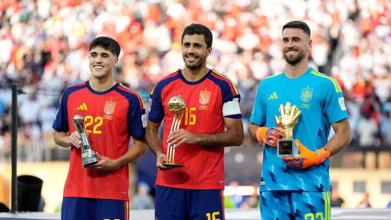 Đội hình Barca ấn tượng thế nào
