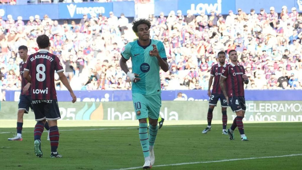 Yamal: 'Tôi xứng đáng với Quả Bóng Vàng'