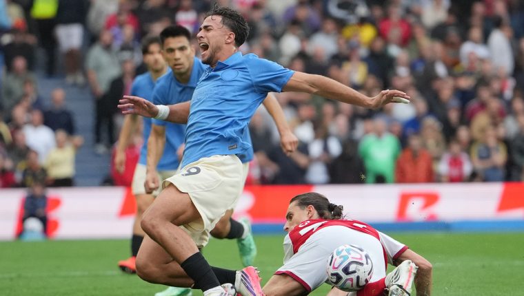 Vì sao Arsenal thua thảm Brighton