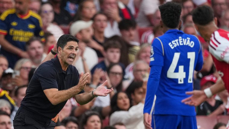 Arteta tin Arsenal có thể hay hơn mùa vô