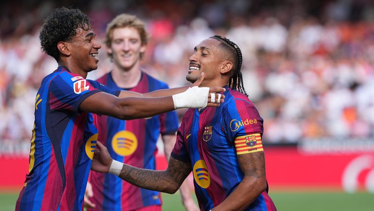Barca đáng sợ mà không cần 'số 9'