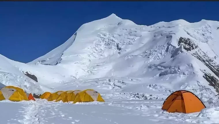 Lở tuyết ở Nepal, ít nhất 10 người mất