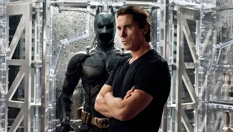 'Người Dơi' Christian Bale xây làng cho trẻ cơ