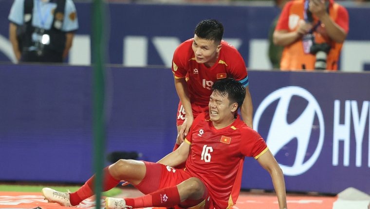 Việt Nam nguy cơ mất trung vệ trụ cột