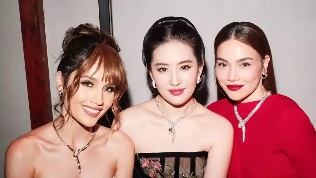 Những lần Hồ Ngọc Hà tỏa sáng ở sự